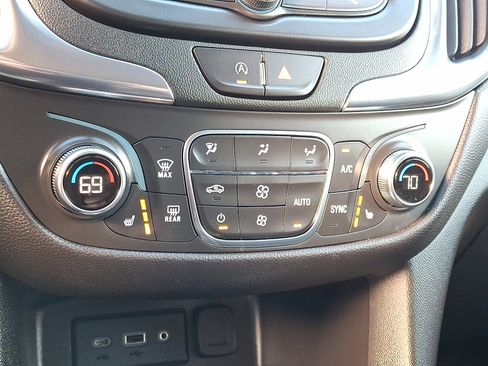 Certified 2022 Chevrolet Equinox LT image 15