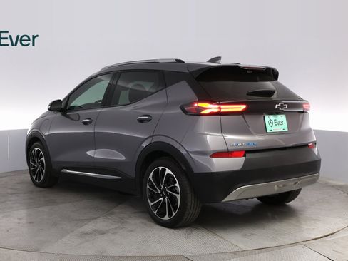 Used 2022 Chevrolet Bolt EUV Premier w/ Sun & Sound Package image 14