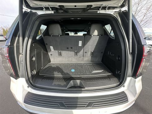 Used 2021 Chevrolet Tahoe LT w/ LT Signature Package image 24