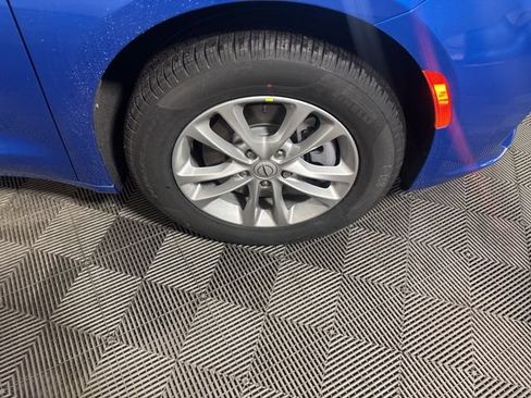 New 2026 Chrysler Pacifica Select AWD/4WD image 48