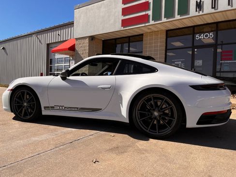 Used 2024 Porsche 911 Carrera T image 3