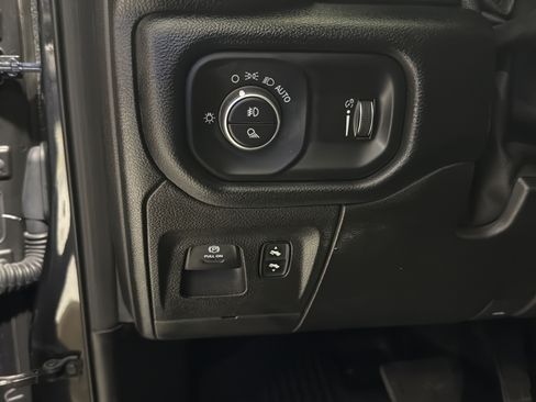 Used 2020 RAM 1500 Rebel w/ Rebel Level 2 Equipment Group AWD/4WD image 13