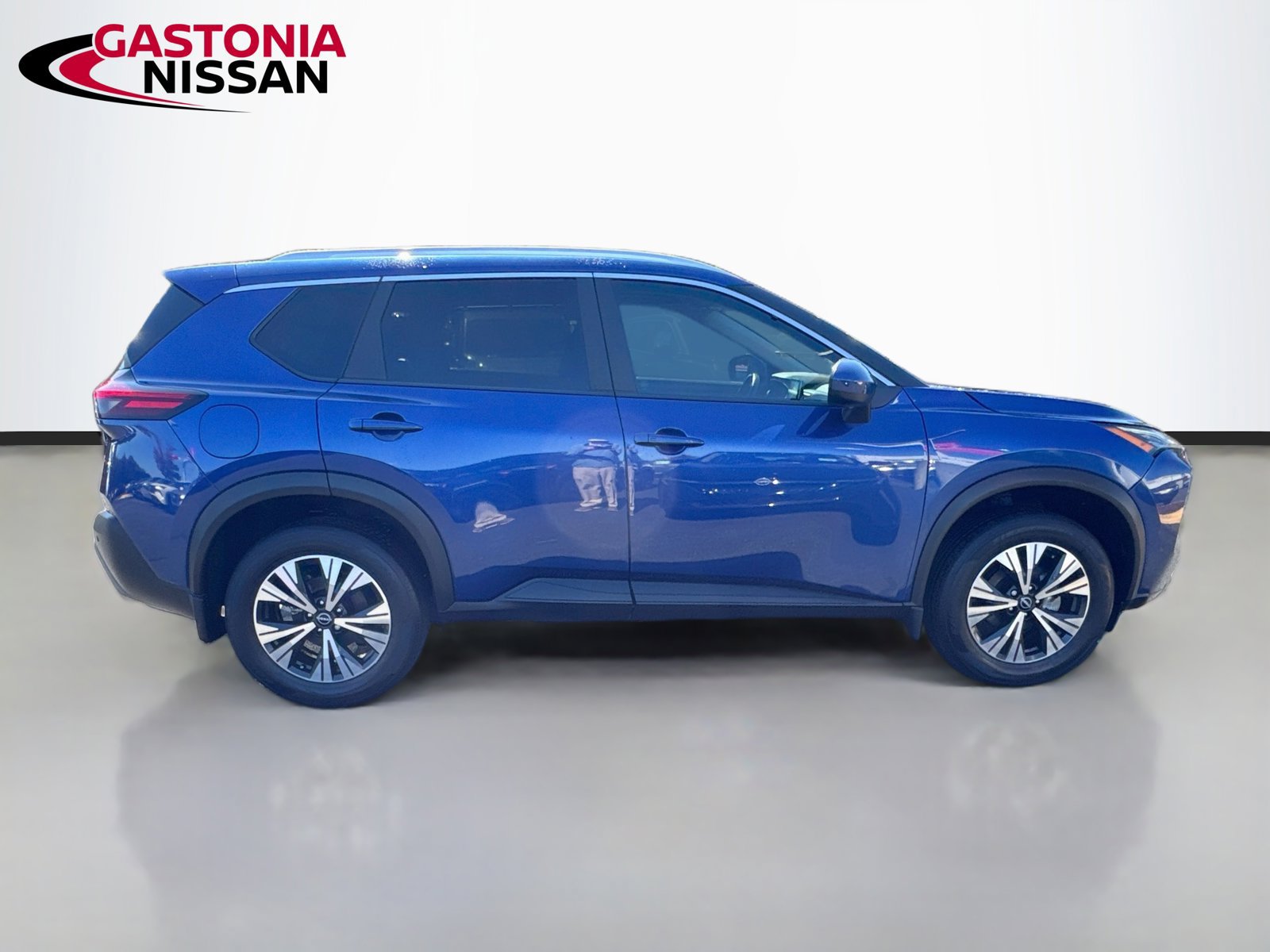 Used 2023 Nissan Rogue SV w/ SV Premium B Package FWD image 10