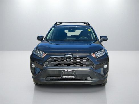 Used 2019 Toyota RAV4 XLE image 2