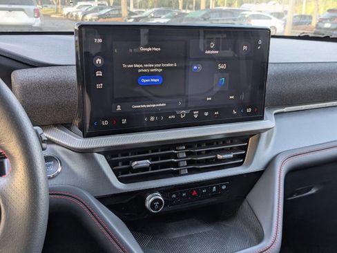 Used 2025 Ford Explorer ST-Line image 10