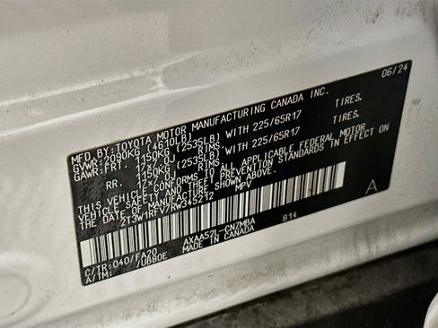 Used 2024 Toyota RAV4 XLE FWD image 12