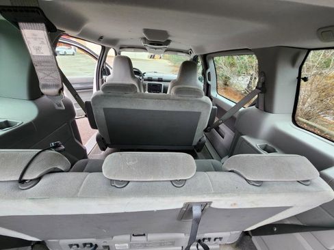 Used 2005 Ford Freestar S image 19