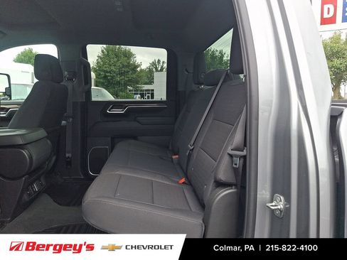 Used 2025 Chevrolet Silverado 2500 LT w/ Convenience Package AWD/4WD image 12