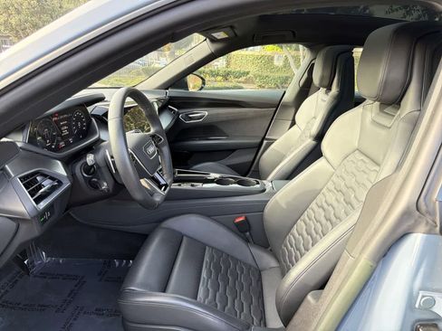 Used 2023 Audi e-tron GT Premium Plus w/ Performance Package image 25