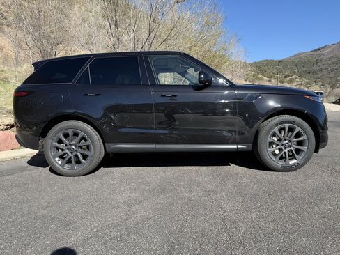 Certified 2024 Land Rover Range Rover Sport SE image 8