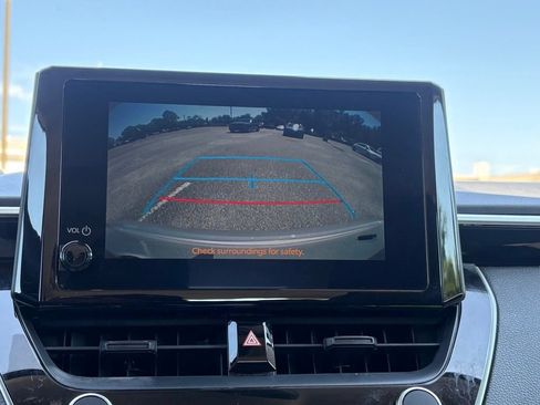Used 2025 Toyota Camry LE FWD image 16