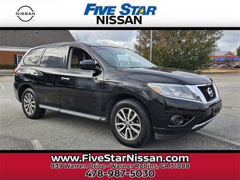 Used 2013 Nissan Pathfinder S image 1