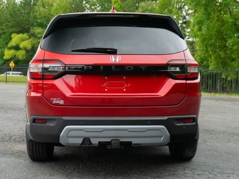 New 2025 Honda Pilot EX-L image 7