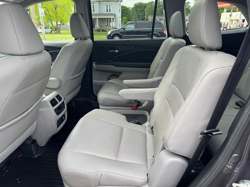 Used 2017 Honda Pilot Elite image 25