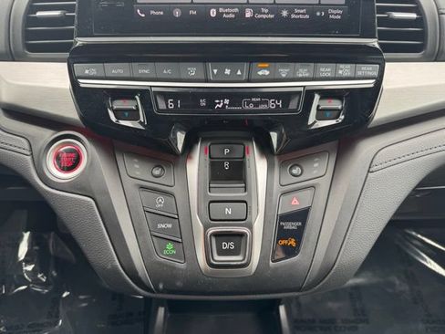 Used 2025 Honda Odyssey Sport-L image 12