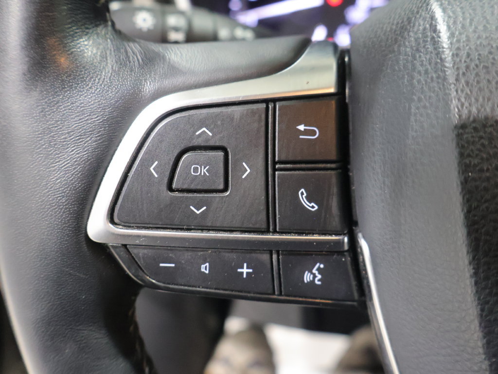 Used 2020 Toyota Highlander Platinum AWD/4WD image 31