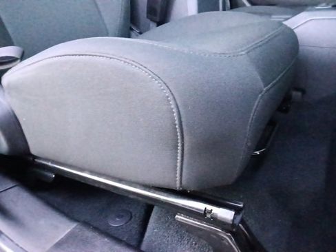 Used 2022 Jeep Wrangler Unlimited Sport S image 28