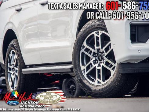 New 2026 Ford Expedition Active image 2