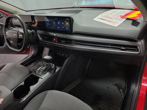 Used 2025 Kia K4 FWD image 25