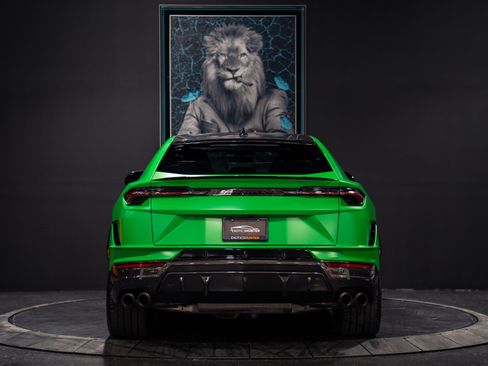 Used 2023 Lamborghini Urus Performante AWD/4WD image 46