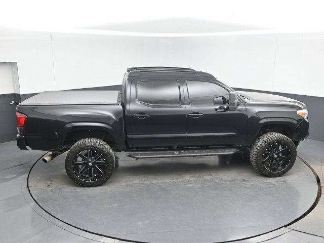 Used 2021 Toyota Tacoma SR AWD/4WD image 37