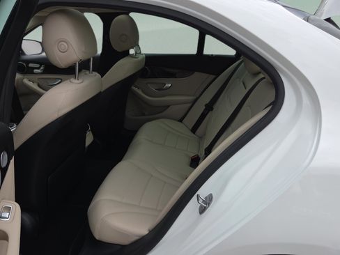 Used 2018 Mercedes-Benz C 300 Sedan image 11