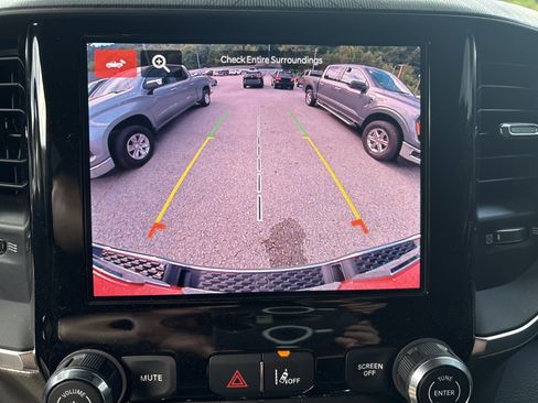 Used 2025 RAM 1500 Big Horn AWD/4WD image 17