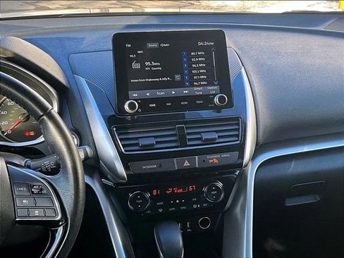 Used 2024 Mitsubishi Eclipse Cross SE image 6