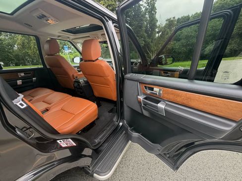 Used 2016 Land Rover LR4 HSE LUX AWD/4WD image 25