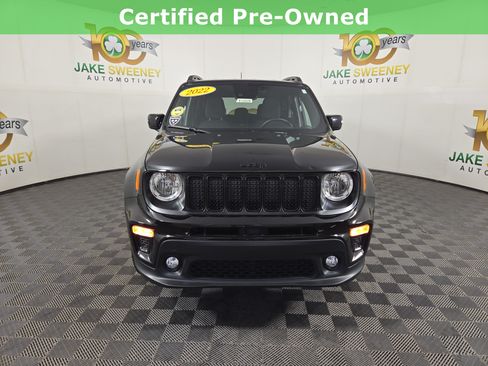 Certified 2022 Jeep Renegade Altitude w/ Convenience Group AWD/4WD image 3