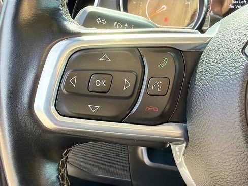 Used 2022 Jeep Gladiator Overland w/ Popular Equipment Package AWD/4WD image 34