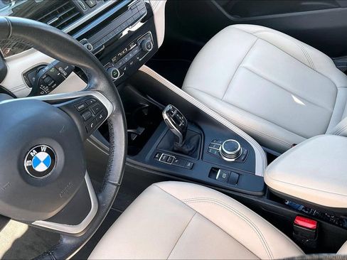Used 2022 BMW X1 xDrive28i w/ Premium Package 2 AWD/4WD image 17