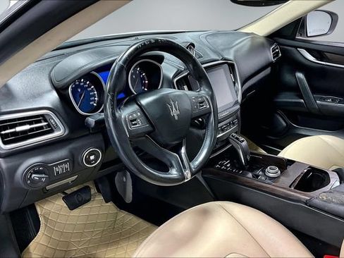 Used 2019 Maserati Ghibli RWD image 17