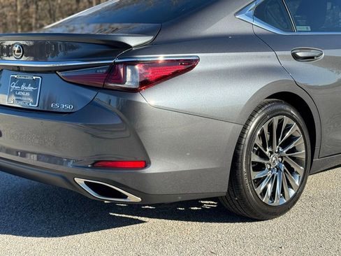 Used 2024 Lexus ES 350 Ultra Luxury w/ Accessory Package (Z2) image 18