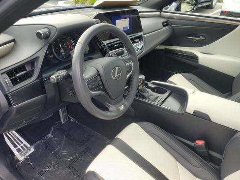 Used 2023 Lexus ES 350 F Sport image 18