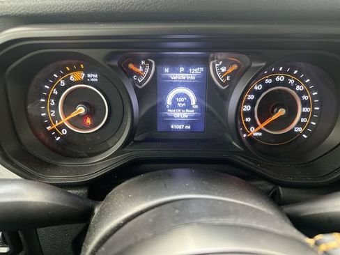 Used 2024 Jeep Wrangler Unlimited Sport AWD/4WD image 11