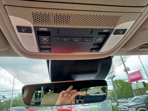 Used 2019 Acura MDX SH-AWD image 24