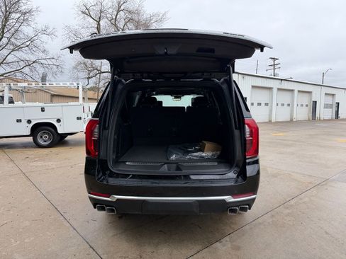 New 2026 GMC Yukon XL Denali image 39