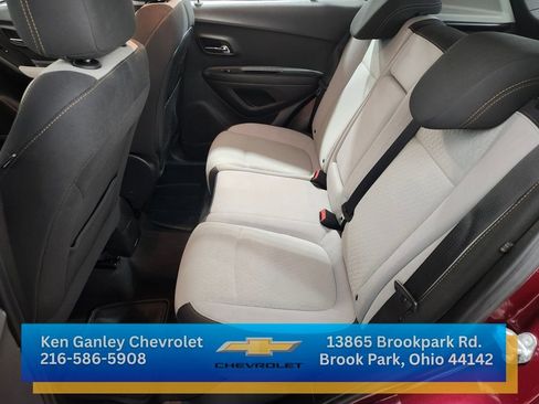 Used 2017 Chevrolet Trax LS image 19
