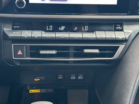 Used 2025 Toyota Camry LE FWD image 20