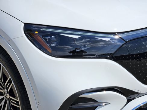 New 2026 Mercedes-Benz EQE 320 4MATIC SUV image 6