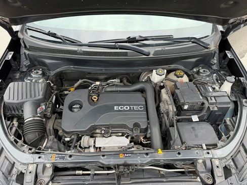 Used 2018 Chevrolet Equinox LT FWD image 31