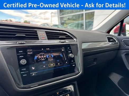 Certified 2023 Volkswagen Tiguan SE w/ Panoramic Sunroof Package AWD/4WD image 13