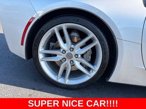Used 2019 Chevrolet Corvette Stingray Coupe w/ 1LT RWD image 7