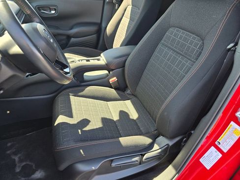 Used 2024 Honda HR-V Sport image 17