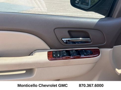 Used 2011 Chevrolet Tahoe LS w/ Convenience Package RWD image 11