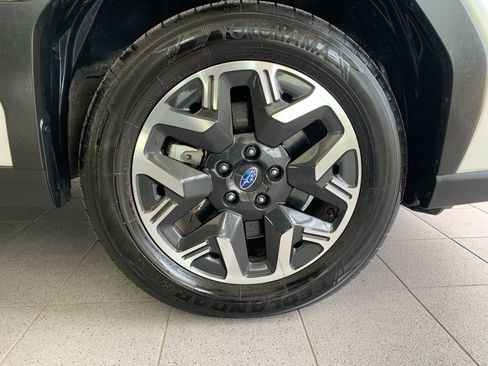 Certified 2025 Subaru Forester Premium AWD/4WD image 27