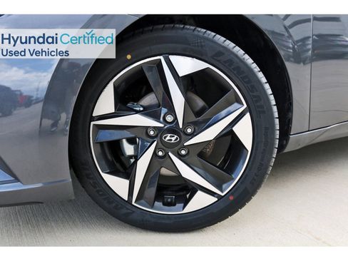 Certified 2023 Hyundai Elantra SEL w/ Convenience Package FWD image 32