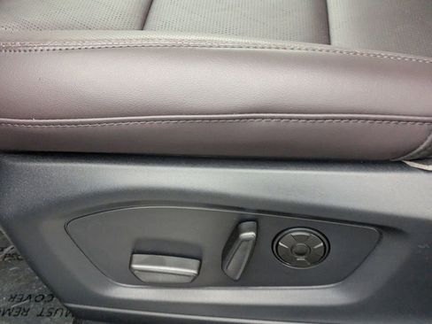 New 2026 Ford Explorer Platinum image 25