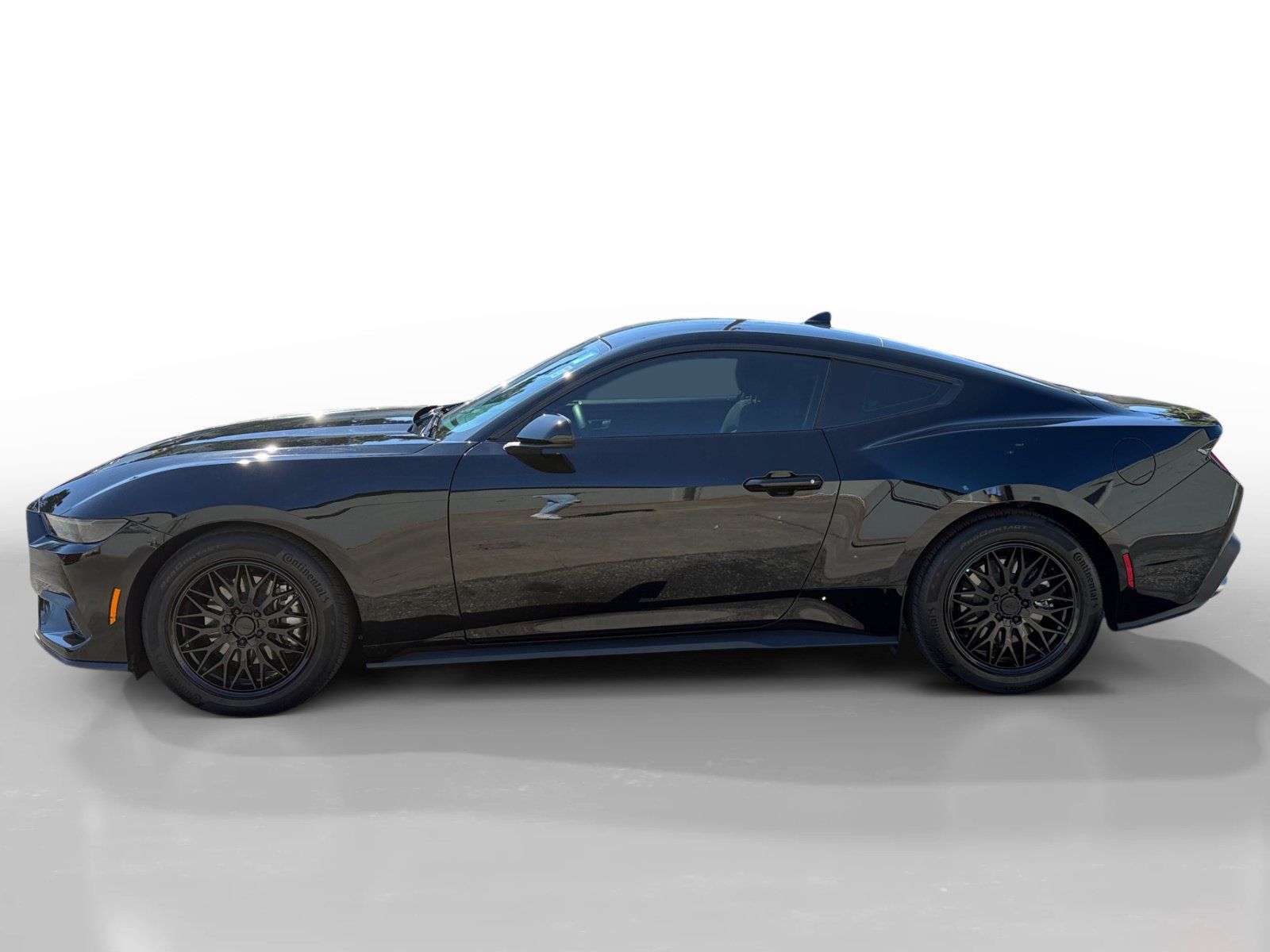 Used 2026 Ford Mustang Coupe RWD image 2